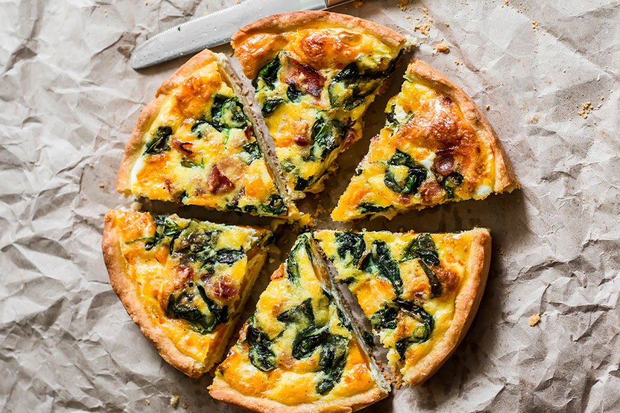 فطيرة السبانخ والسلمون وجبن الماعز باستخدام Thermomix