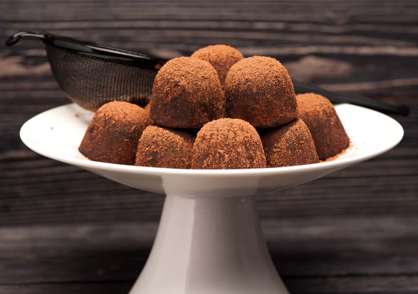 Tiramisu Truffle Bites using a Arthur Martin