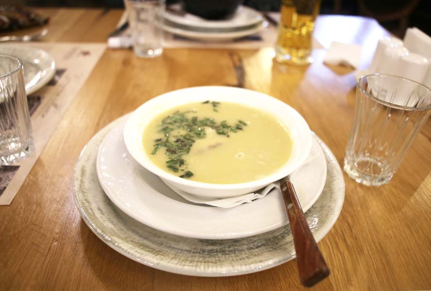 Soupe de pois cassés utilisant un Moulinex i-Companion