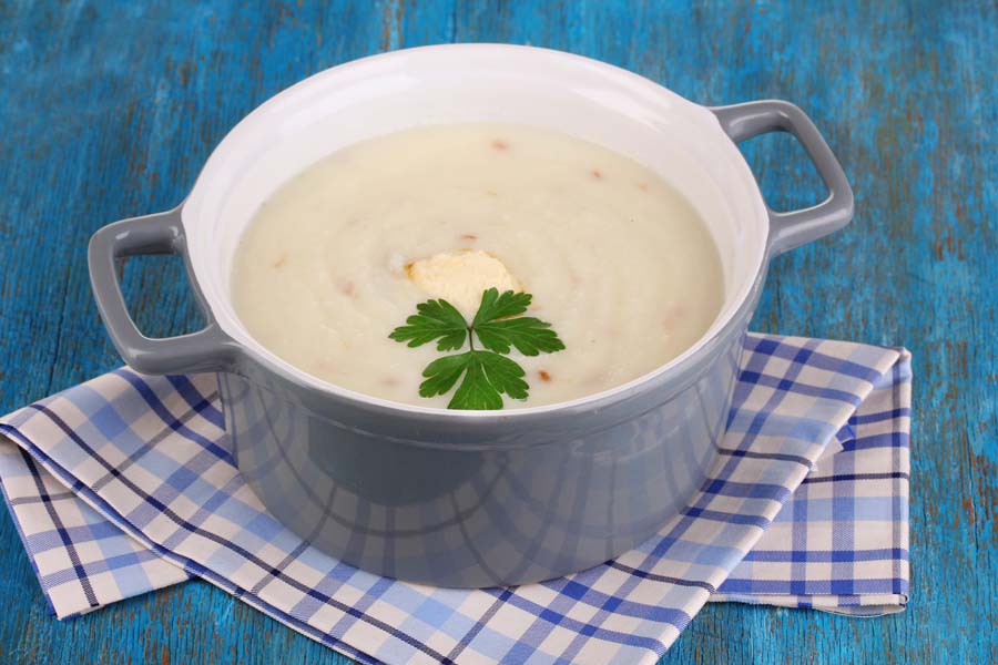 Puré cremoso de apio nabo utilizando un Arthur Martin