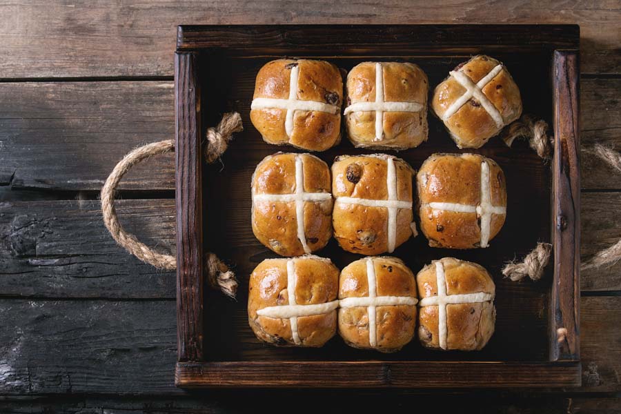 Panecillos de Pascua utilizando un Compact Cook