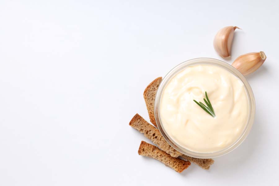 Dip crémeux de cancoillotte avec pain grillé utilisant un Thermomix
