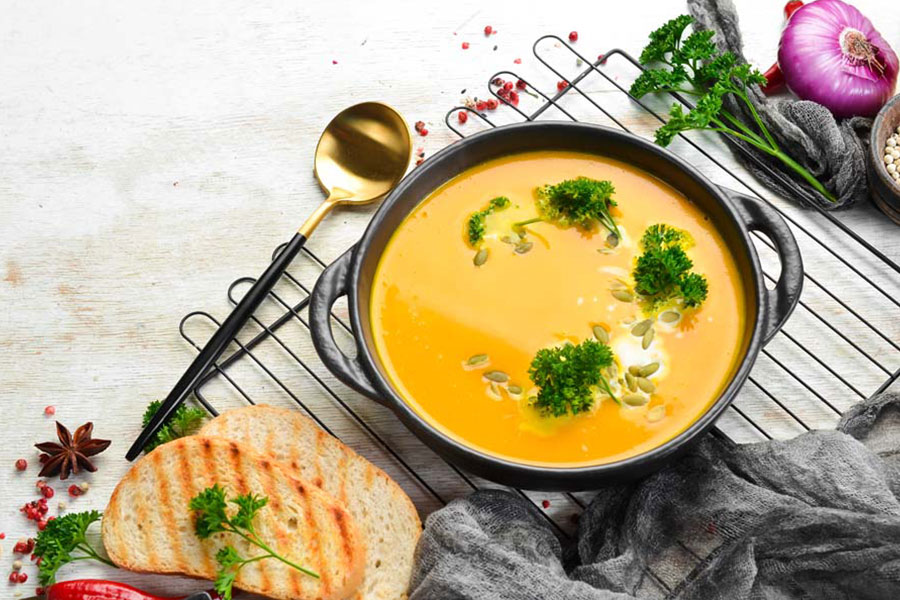 Velouté de butternut utilisant un Moulinex i-Companion