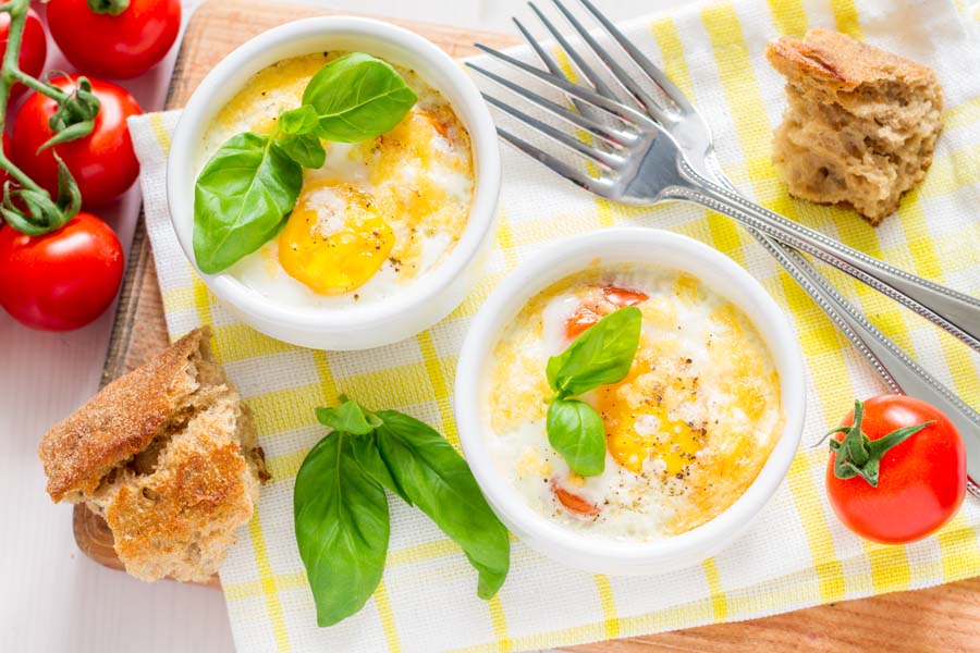 Huevos de cazuela de puerro y salmón ahumado utilizando un Create