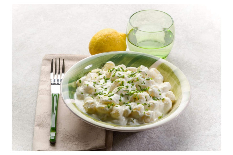 Légumes chou-blanc pomme de terre utilisant un Moulinex i-Companion