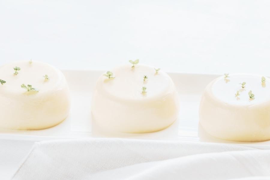 Manjares blancos de coco utilizando un Arthur Martin