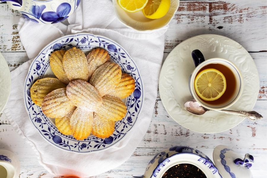 Goat cheese and honey madeleines using a Thermomix