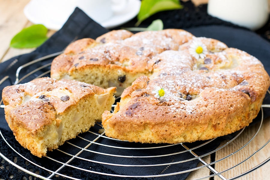 Gâteau fondant aux poires et pépites de chocolat utilisant un Thermomix