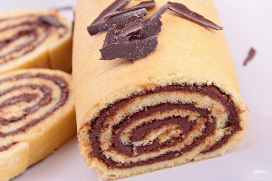 رول شوكولاتة بالبندق باستخدام Thermomix