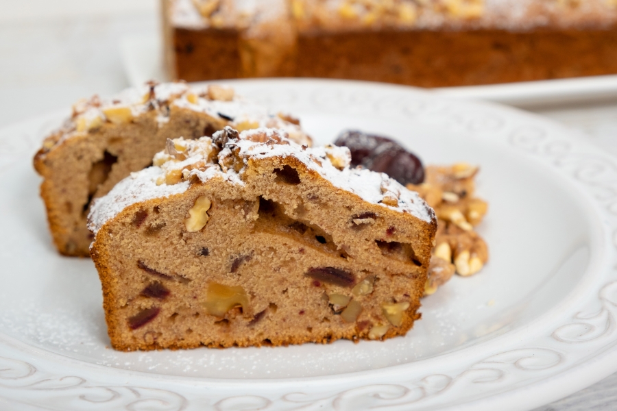 Gâteau aux pommes et aux dattes utilisant un Thermomix