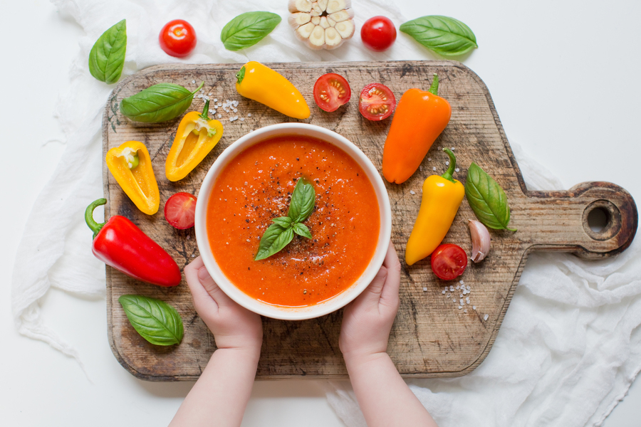 Soupe de poivrons et tomates utilisant un Thermomix