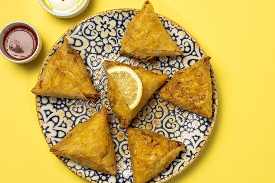 Briouates con carne picada y especias utilizando un Thermomix