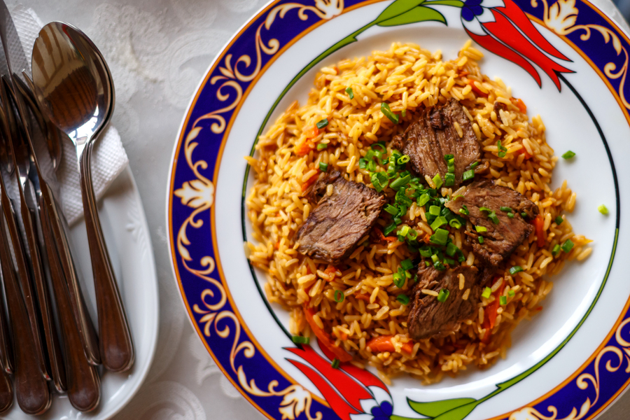 Pilaf aux légumes et boeuf utilisant un Arthur Martin