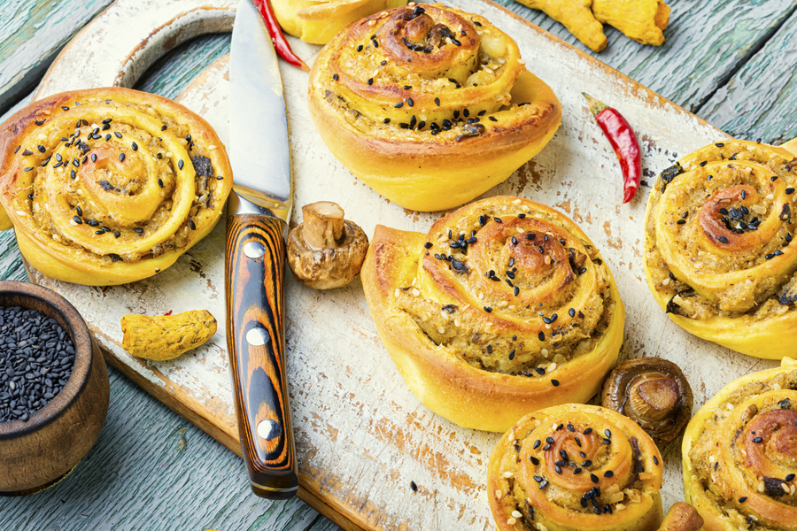 Rollitos de cúrcuma y verduras utilizando un Küken