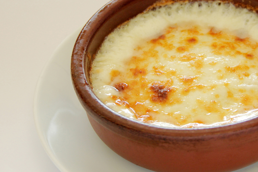 Petits pots de semoule au lait et au caramel utilisant un Moulinex i-Companion