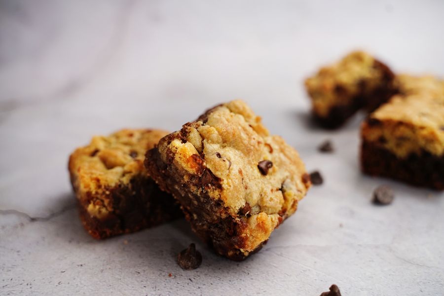 مربعات كعكة البراوني باستخدام Thermomix