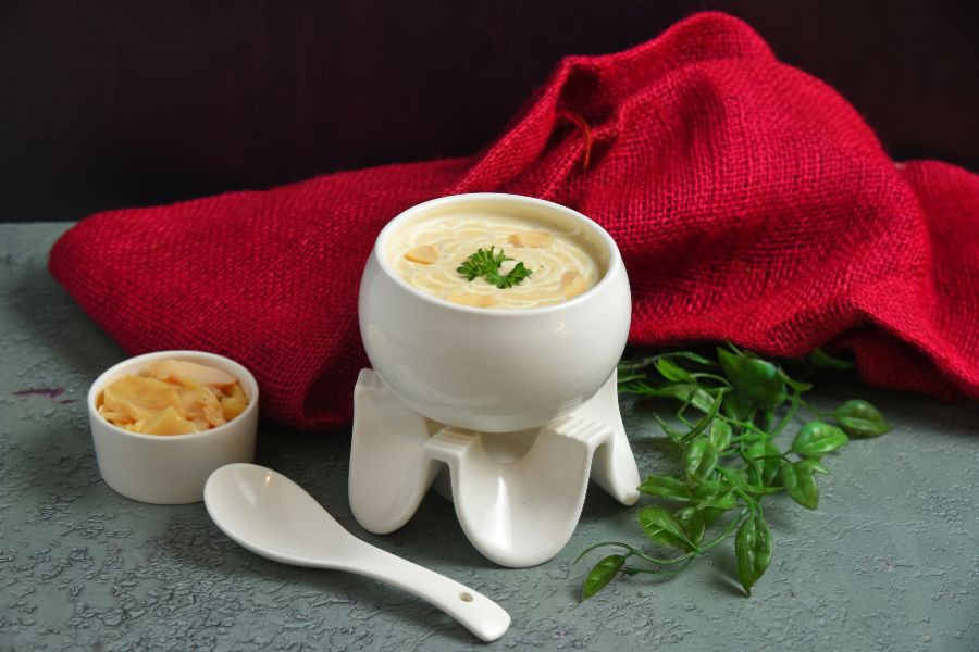 Velouté d’endives utilisant un Aldi