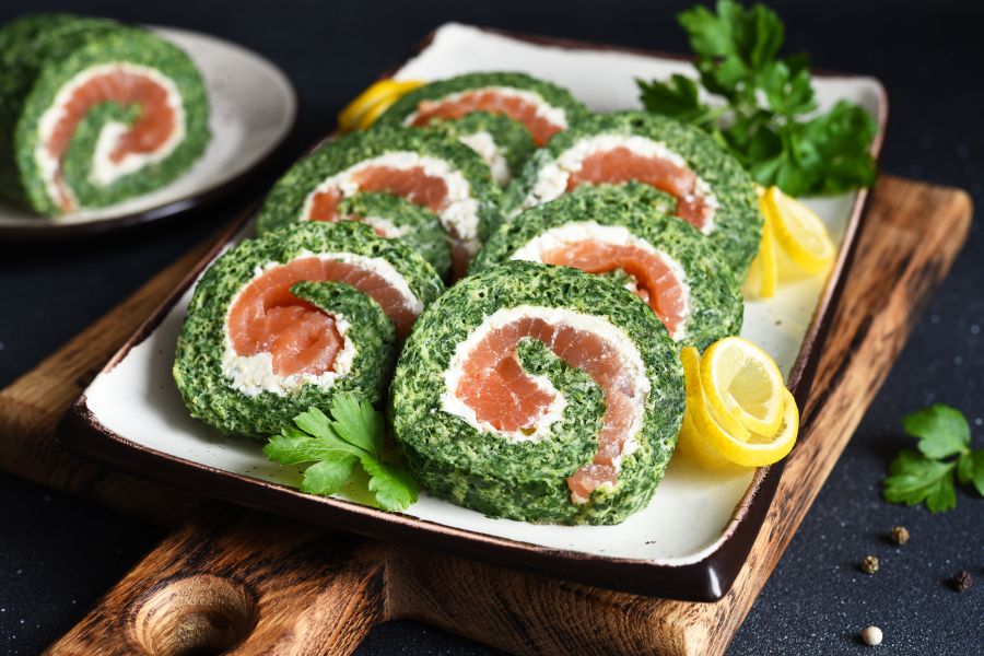 Rouleaux de Saumon, Épinards et Boursin utilisant un Küken