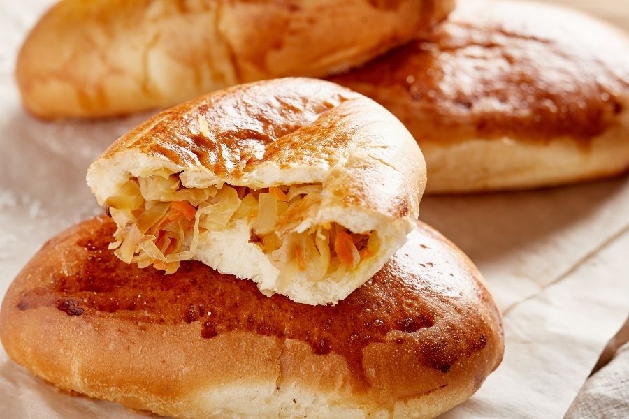 Mini bocados de salmón ahumado utilizando un Magefesa